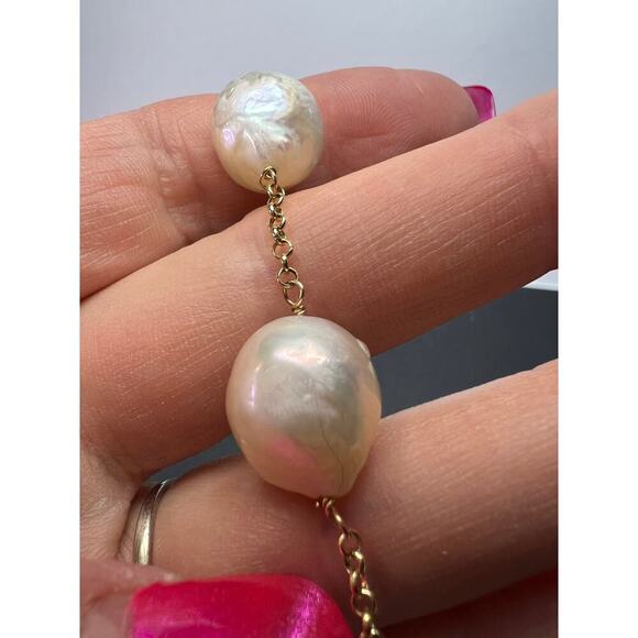 Baroque cultured pearl station toggle bracelet in gold over sterling silver - Picture 6 of 11